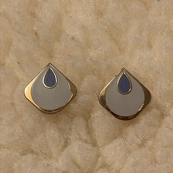 Samuel Huang Purple, Cream, & Gold Earrings - Picture 12 of 16